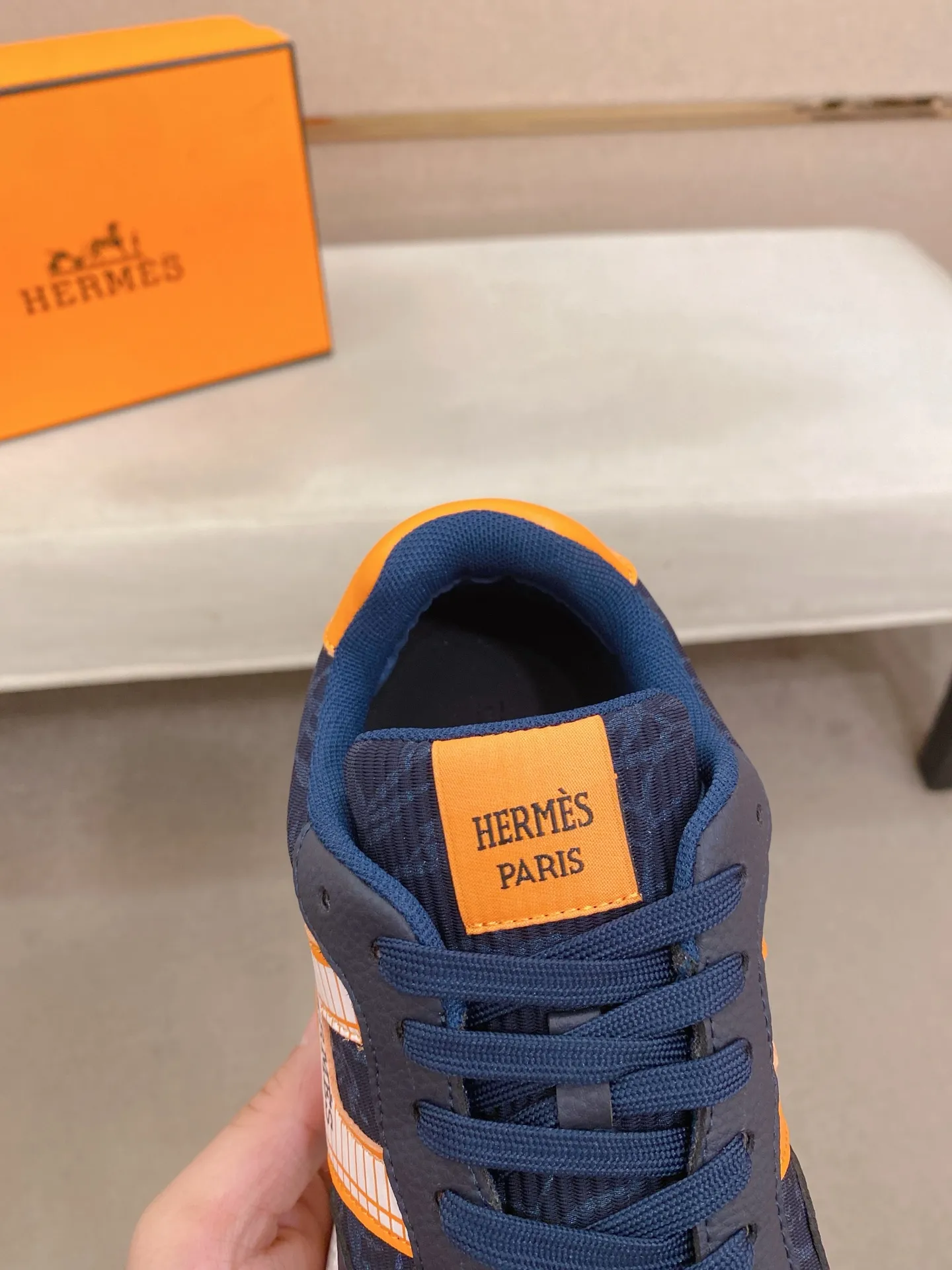 Factory price: 560💰《HERMES》【Classic Original Version】Hermès; Top 🔝 Purchasing Agency 🔍🔍Men's latest 🇺🇸 counters are on sale simultaneously, imported from Italy original ▲▲cowhide ▲▲ (high-end, nobility, class) ) Exquisite workmanship (Italian 🇮🇹 imported water-dyed 🐂 cowhide lining) sole: original sole provided by the original factory, ⚠️exclusive double-layer activity·TPR·rubber·combined molded outsole; super comfortable·wear-resistant·non-slip·environmental protection The real thing is more beautiful if you take the real thing (high quality, follow the order). You can enter and exit the counter at will * Number of yards: 38-44 (45 can be customized and cannot be returned or exchanged)